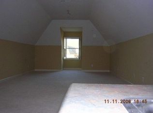 9737 Woodland Hills Dr, Cordova, TN 38018