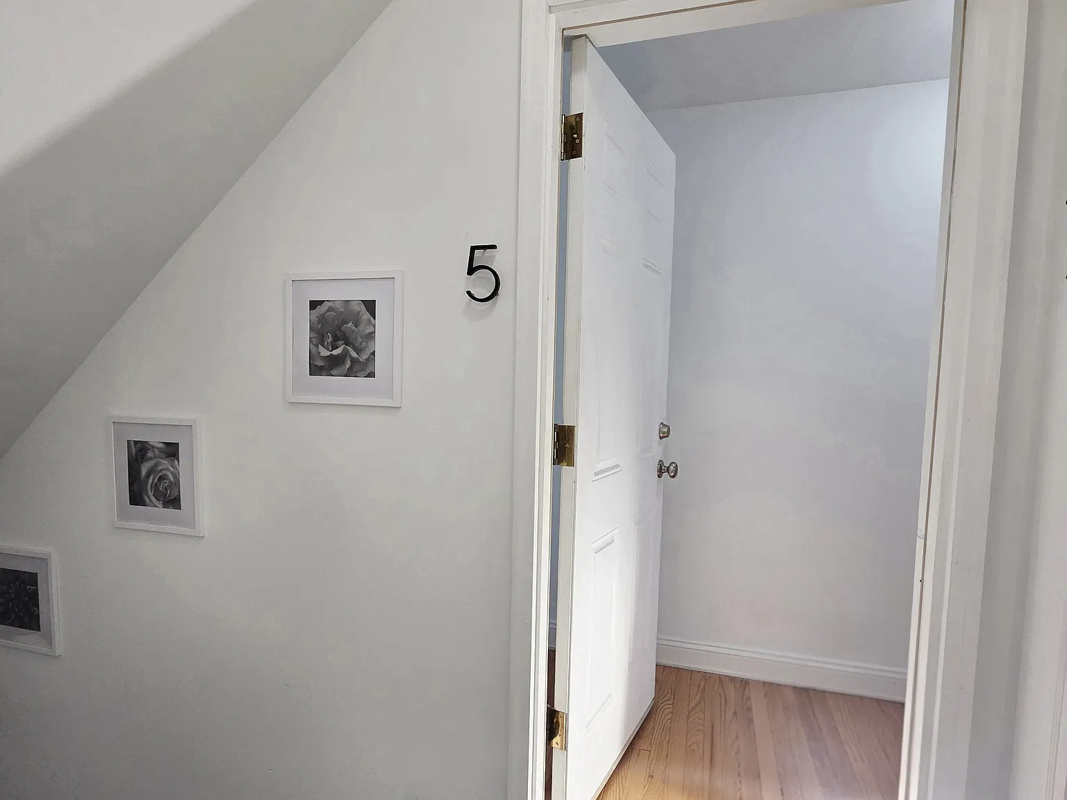 142 East Evergreen Street - 5 — Photo 3