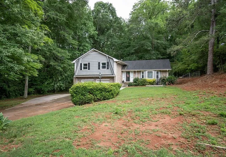 281 Rhodes Dr — Photo 41