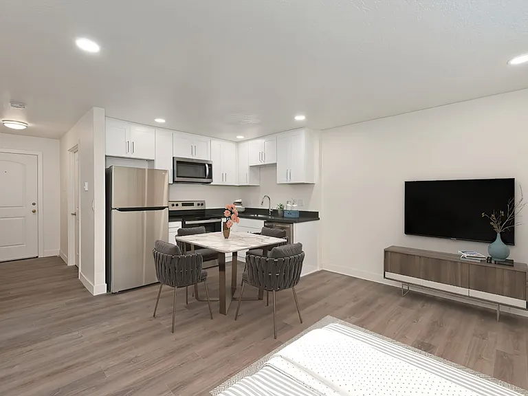 Linden Lofts — Photo 2