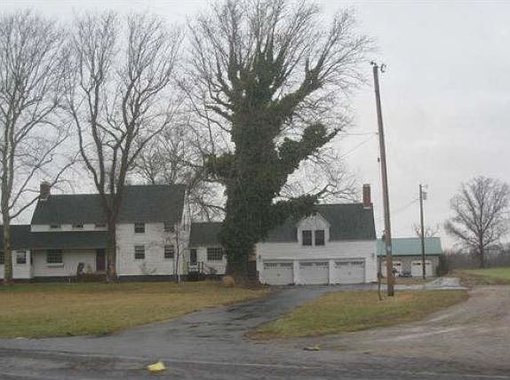2nd image of 249 W Park Dr