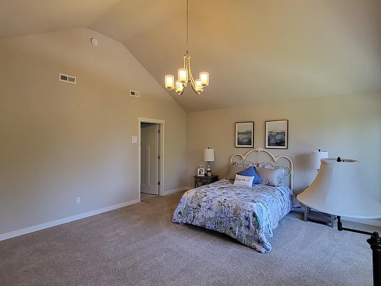 171 E Allynview Dr — Photo 4