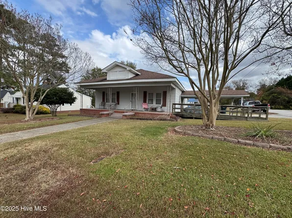 105 S 4th Street, Macclesfield, NC 27852