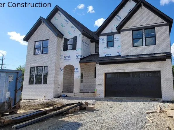 7824 Harley Hills Dr, North Royalton, OH 44133