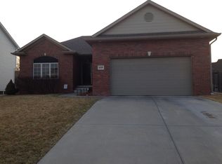 6129 S 96th St, Lincoln, NE 68526