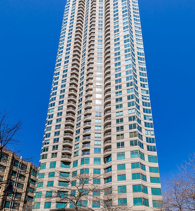 1st image of 400 N La Salle Dr APT 2906