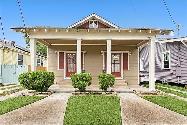 1st image of 727 Voisin St