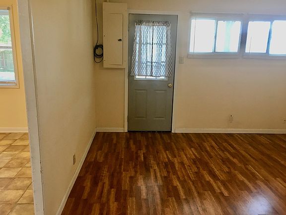 5th image of 622 Carol Dr