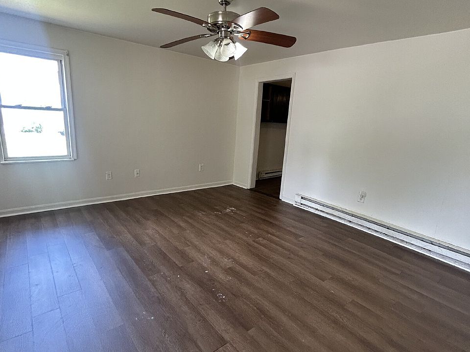 1st image of 472 Hill St