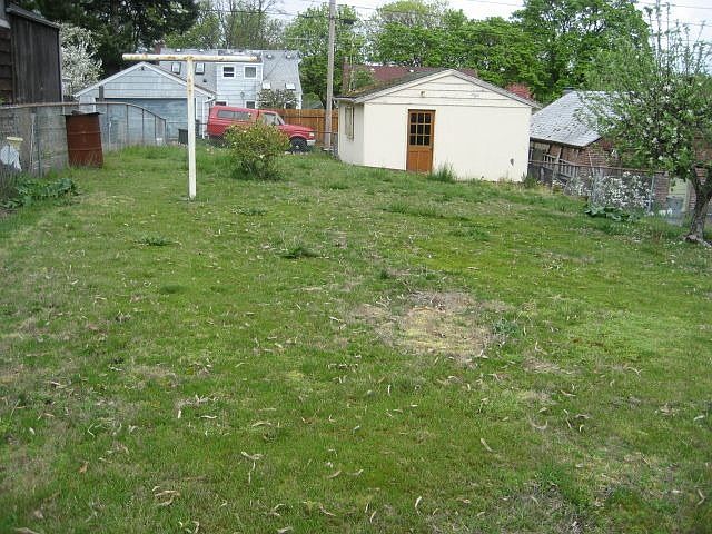 1st image of 4211 N 27th St