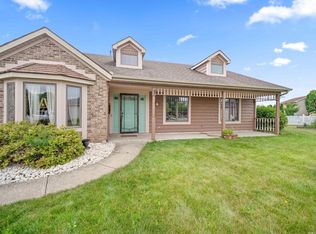 9423 Fireside Ct, Fort Wayne, IN 46804