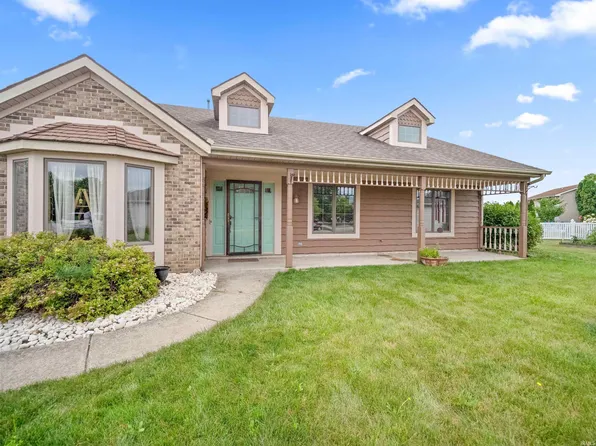 9423 Fireside Ct, Fort Wayne, IN 46804