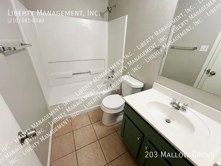 203 Mallow Grv — Photo 6