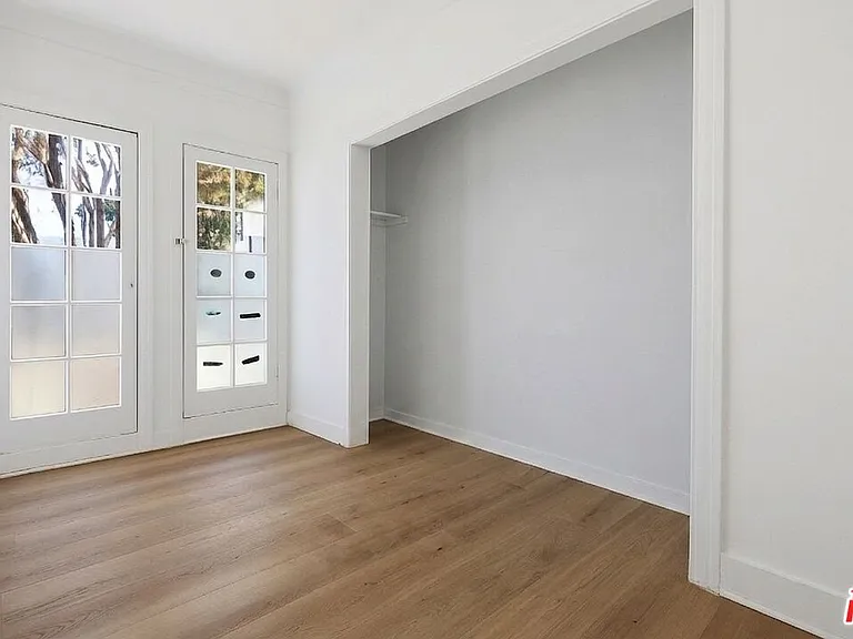 1021 N Mariposa Ave #4 — Photo 13