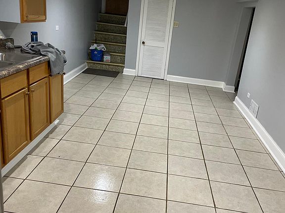 5th image of 5838 N Mulligan Ave #1B