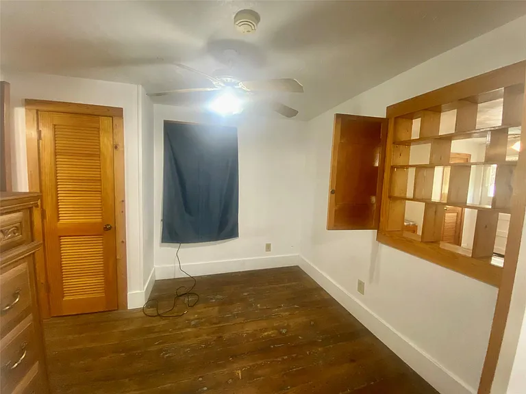 5618 Avenue L #UP — Photo 7
