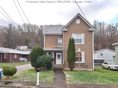 220 Koontz Ave, Clendenin, WV, 25045