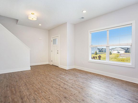 5th image of 4734 Rockport Blvd