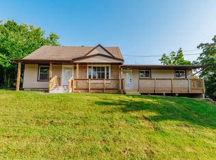 S76W19414 Prospect Dr, Muskego, WI 53150