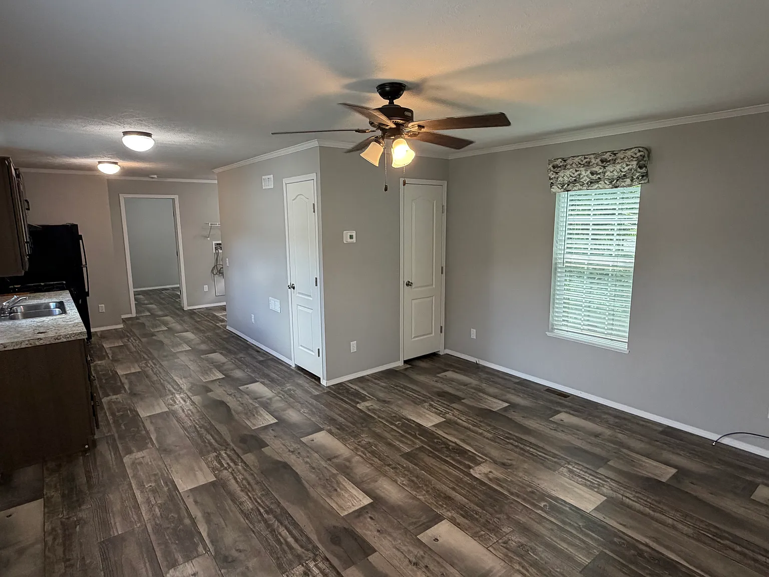2 bed, 736 sqft, $1,150 — Photo 3