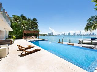 820 W Di Lido Dr, Miami Beach, FL 33139