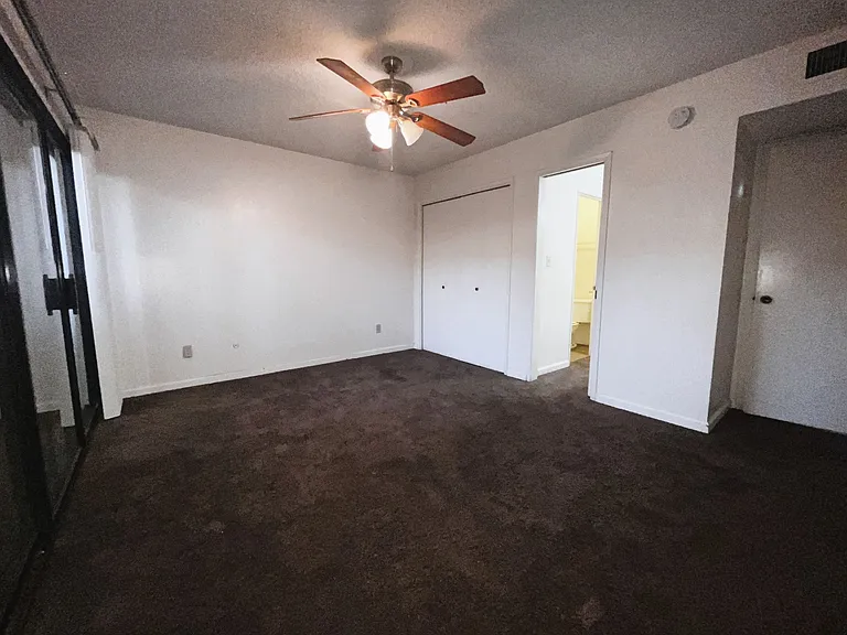 2531 Olive Street — Photo 2