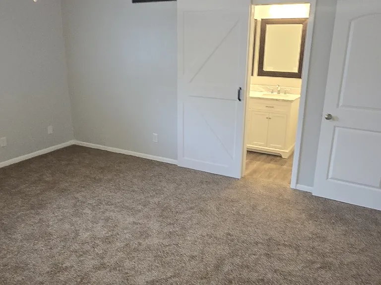 805 Aztec Dr — Photo 12