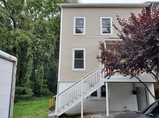 12 Gifford Ave FLOOR 2, Poughkeepsie, NY 12601