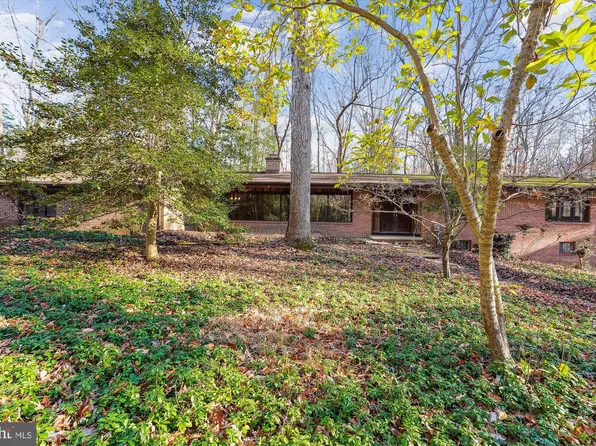 1120 Apple Valley Rd, Accokeek, MD 20607