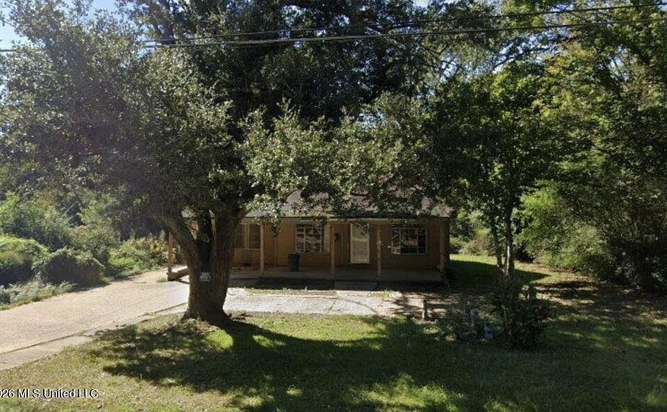 1st image of 2161 W McDowell Rd