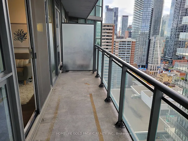 45 Charles St E #2505 — Photo 14