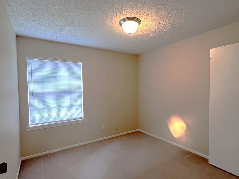 1903 Jean St #2 — Photo 12