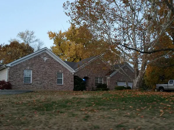 803 Streiff Ln, Ballwin, MO 63011