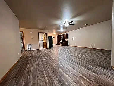 1010 Grove St — Photo 5