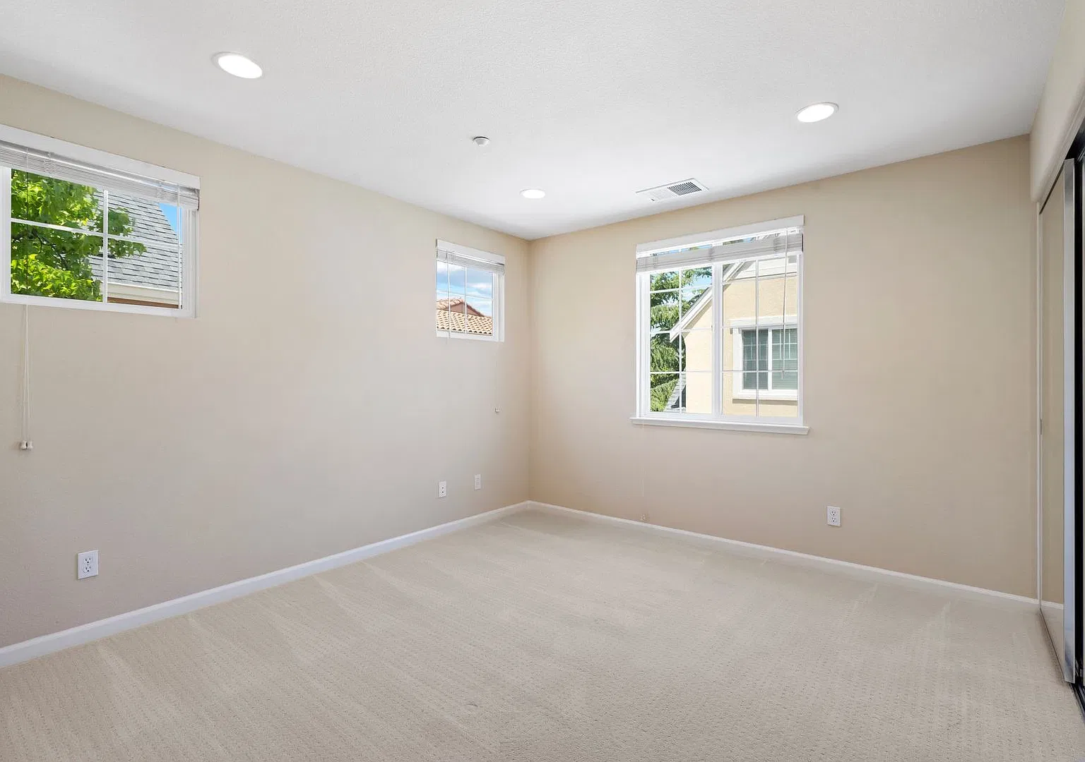 Stylish, Excellently Located Home Corner Unit | Easy Access — Photo 2