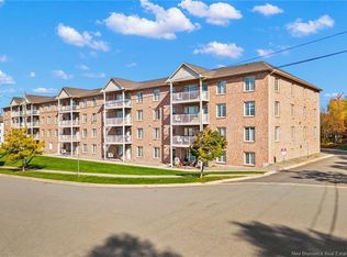 165 Valcour Dr #212, Fredericton, NB E3C 0H5