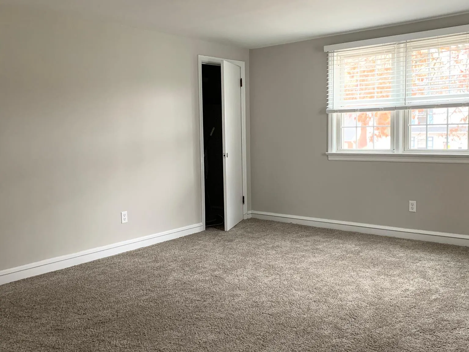 2 bed, 960 sqft, $2,250 — Photo 3