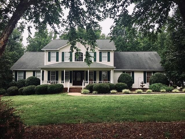 1st image of 146 Sir Gregory Dr