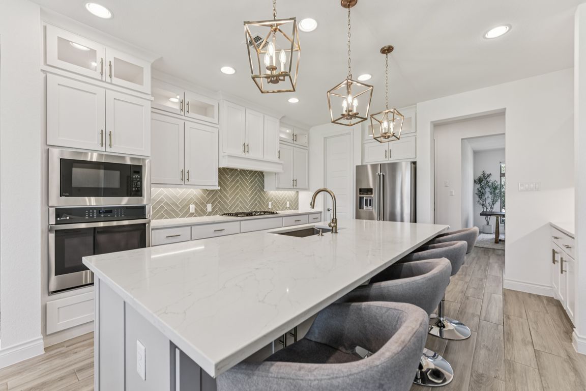 next background image