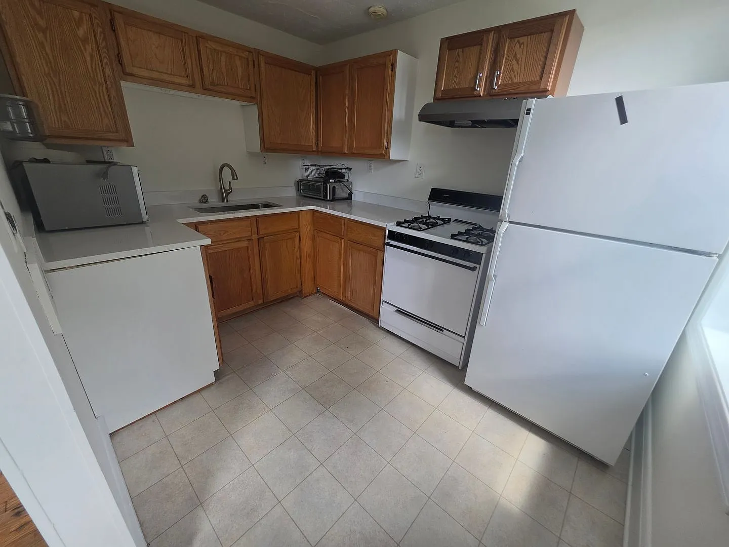 Charming 1-Bedroom Apartment in Rural Bel Air! — Photo 4