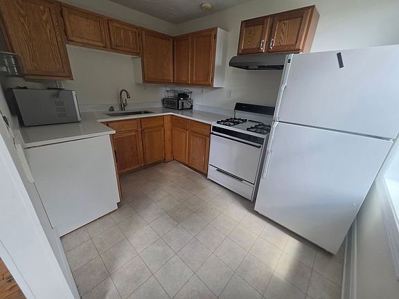 4th image of 2721 Conowingo Rd APT B