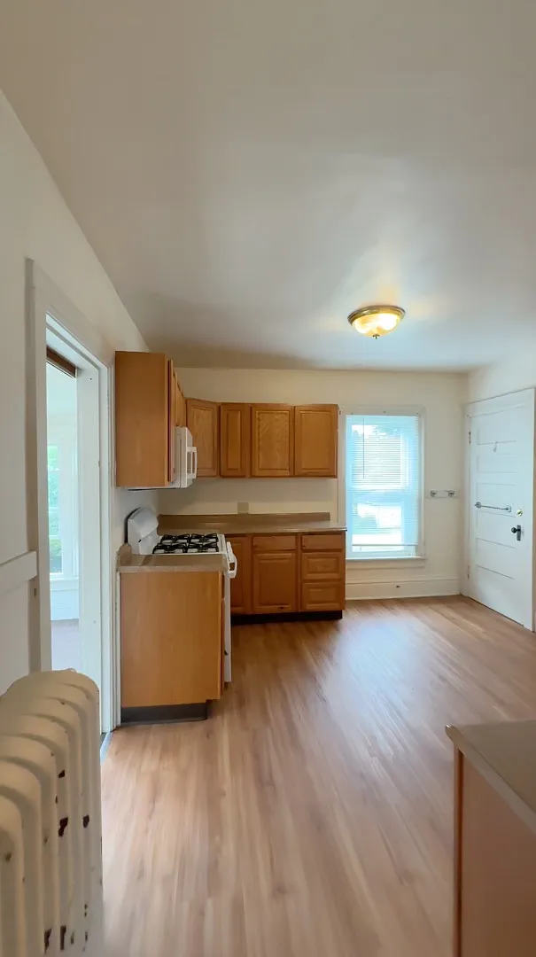 1211 Mound St - Unit 2 — Photo 4