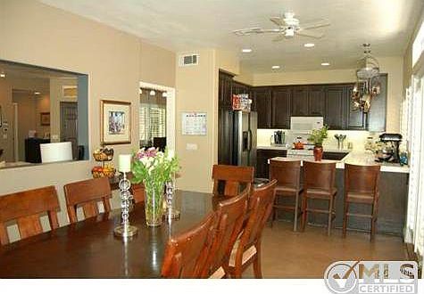 5th image of 337 Saint Thomas Dr