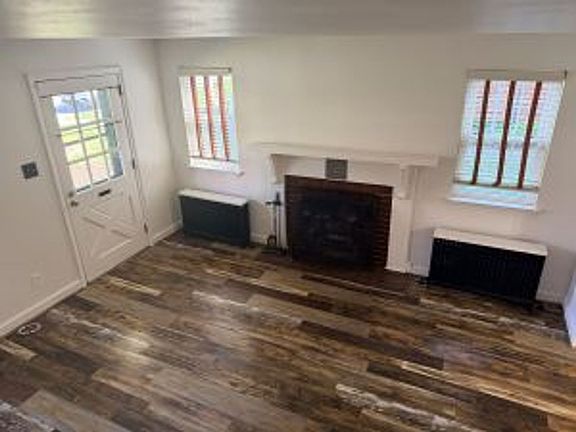 4th image of 320 Atkins Ave