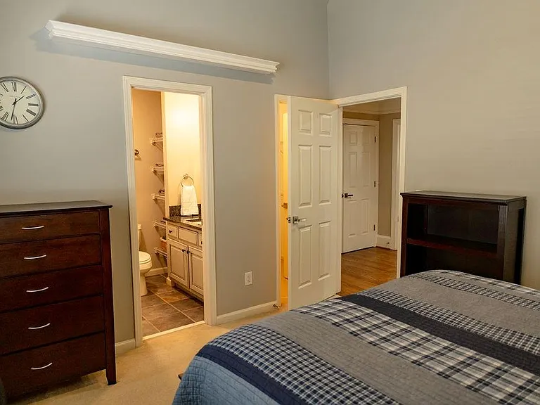 1405 Edenham Ln — Photo 68