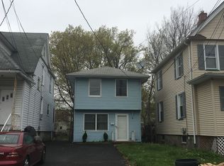 33 Williams St, Roselle Park, NJ 07204