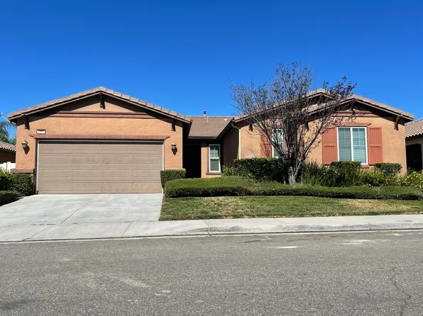 1327 Orchis Ln, Beaumont, CA 92223