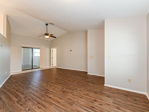 4th image of 18507 Eastshore Dr