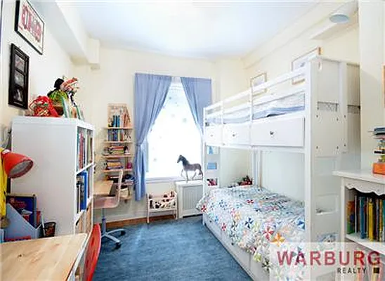 Sold by Warburg | media 20