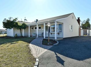 2634 Arleigh Rd, East Meadow, NY 11554